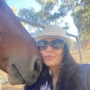 Meet your Posher, Vasudha